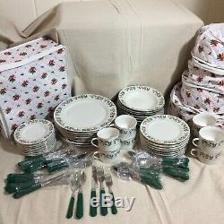 GIBSON 40 Piece Dinnerware Set + 40 Piece Flatware Set Christmas Holly & Berry