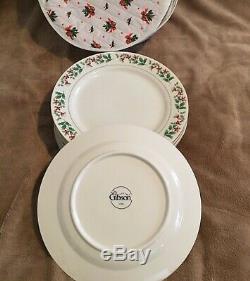 GIBSON 40 Piece Dinnerware Set + 40 Piece Flatware Set Christmas Holly & Berry