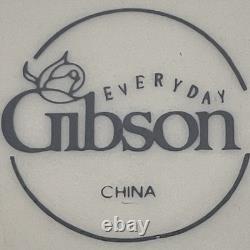 Gibson Everyday Christmas Time 24 Piece Dinnerware for 4 1997-2014 Made In China