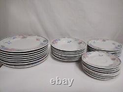 Gibson Fine China Dinnerware Set 44pc Avantiage Floral new