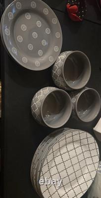 Gray White Geometric Ceramic Seven-Piece Dinner Set with Bowls Plates