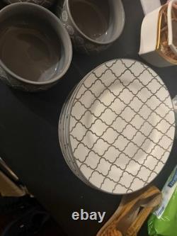 Gray White Geometric Ceramic Seven-Piece Dinner Set with Bowls Plates
