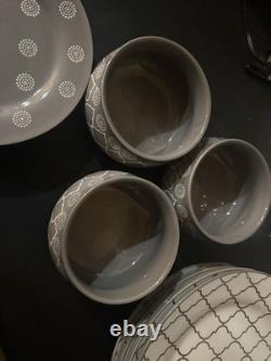 Gray White Geometric Ceramic Seven-Piece Dinner Set with Bowls Plates