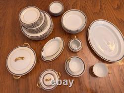 Haviland & Co. Grecian Porcelain China White/Blue/Gold Key Pattern 1840s France