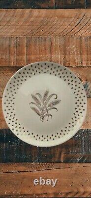 Homer Laughlin Golden Wheat Fleur De Lis Plate Dinnerware Lot