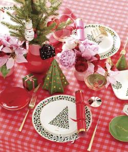 Ivory 12-Piece Evergreen Dinnerware Set for Holiday Hosting and Christmas