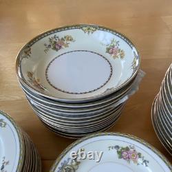 Japanese Porcelain Floral Gold Trim Dinner Set Plates Bowls Cups Saucers