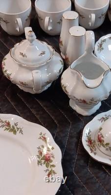 Johann Haviland Traditions Fine China Dinner Set Floral Porcelain White Pink