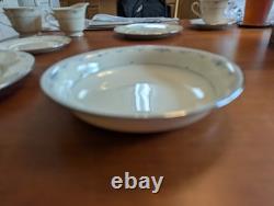 Lenox Carolina 5-Piece Dinner Set Service For 13, Plus Serving Pieces