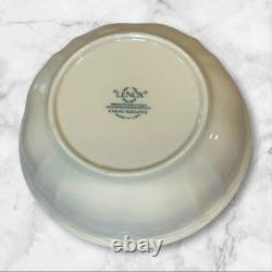 Lenox Casual Elegance 16pc Dinnerware Set White Great Cond Gently Used