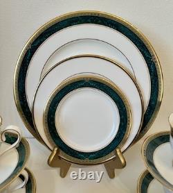 Lenox Classic Edition Collection Dinnerware 5pc Place Settings Service for 4