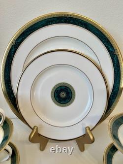 Lenox Classic Edition Collection Dinnerware 5pc Place Settings Service for 4