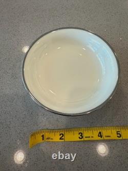 Lenox Montclair B501 Platinum Trim Service for 8 48 Pc Dinnerware Set