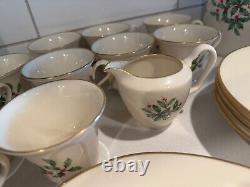 Lenox Tableware Collection Ivory with 24-Karat Gold Trim Porcelain 80 Piece Set