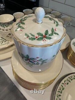 Lenox Tableware Collection Ivory with 24-Karat Gold Trim Porcelain 80 Piece Set