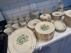 Lenox Tableware Collection Ivory with 24-Karat Gold Trim Porcelain 80 Piece Set