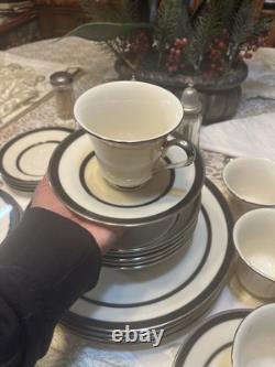 Lenox Venture Brand Ivory Porcelain/Bone China 5-Place Dinner Set Plates
