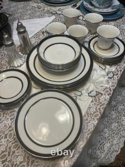 Lenox Venture Brand Ivory Porcelain/Bone China 5-Place Dinner Set Plates