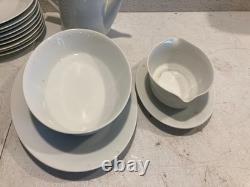 Lot of 18 Noritake White Porcelain Dinnerware Plates Bowls Gravy Boat Teapot Set