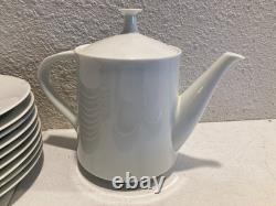 Lot of 18 Noritake White Porcelain Dinnerware Plates Bowls Gravy Boat Teapot Set
