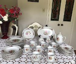 Lynns Fine China Dinnerware Set 8 Place Setting- 45 Pieces FLOWERS