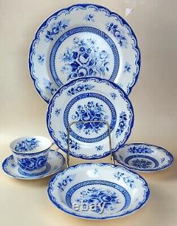 MARUTA Chatham, 6 Pcs Dinnerware Set, Kasuga Ware, White & Blue Floral