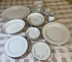 MINT Set for (4) Noritake Tahoe 25 Pcs 2585 Plates Bowls Dishes Service Dinner