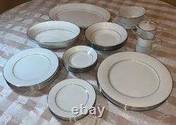 MINT Set for (4) Noritake Tahoe 25 Pcs 2585 Plates Bowls Dishes Service Dinner
