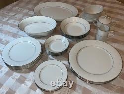 MINT Set for (4) Noritake Tahoe 25 Pcs 2585 Plates Bowls Dishes Service Dinner