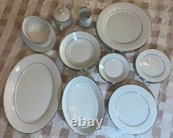 MINT Set for (4) Noritake Tahoe 25 Pcs 2585 Plates Bowls Dishes Service Dinner