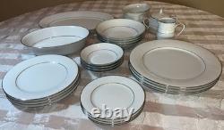 MINT Set for (4) Noritake Tahoe 25 Pcs 2585 Plates Bowls Dishes Service Dinner