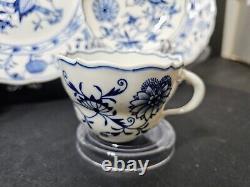 Meissen Blue Onion Dinnerware Set Crossed Swords 9 3/4 Blue and White