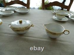 Meito China Windsor Dinnerware Set for (8) with4 Serving Pieces TOTE