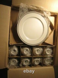 Mikasa Fine China Dinnerware 45 Piece Set Service For 8