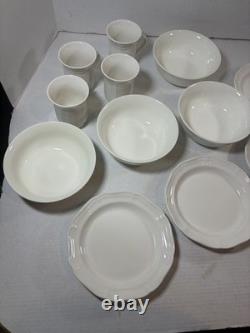 Mikasa French Countryside 16-Piece Dinnerware Set, Service for 4