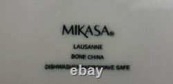 Mikasa Lausanne 40-piece Bone China Dinnerware Set