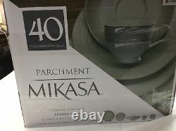 Mikasa Parchment 40-Piece Dinnerware Set Service for 8 Grey Platinum Beautiful