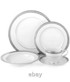 Mikasa Platinum White Crown 40-Piece Dinnerware Set Service for 8 NWB