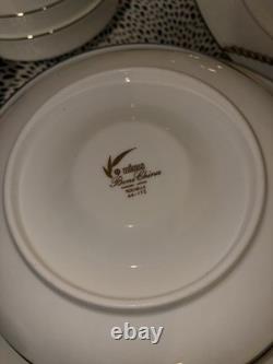 Mikasa Rochelle 24 Pc Dinnerware Set Beautiful Condition