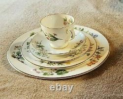 Minton Bone China 30 piece MEADOW Dinnerware set