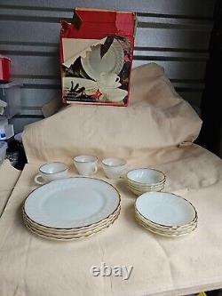 NIB GOLDEN SHELL DINNERWARE. Anchor Hocking White Gold Rim Swirl Pattern. 15 PC