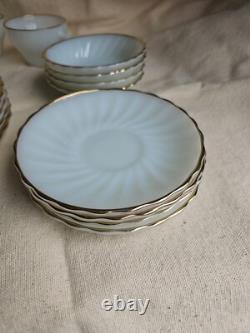 NIB GOLDEN SHELL DINNERWARE. Anchor Hocking White Gold Rim Swirl Pattern. 15 PC