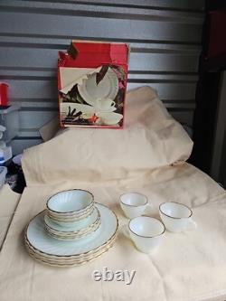 NIB GOLDEN SHELL DINNERWARE. Anchor Hocking White Gold Rim Swirl Pattern. 15 PC