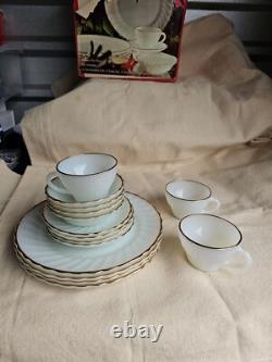 NIB GOLDEN SHELL DINNERWARE. Anchor Hocking White Gold Rim Swirl Pattern. 15 PC