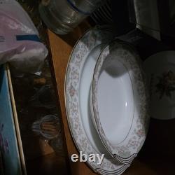 NORITAKE CROYDON Dinnerwar Serving for Eight -plus extras China