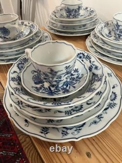 Nearly Complete 10 Piece Place Setting Blue Danube onion china