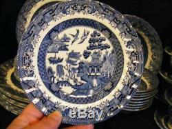 New Vintage Stock Royal Essex England Blue Willow 42 Pc Dinnerware Set 8 Place +
