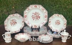 Nikko Bittersweet Set of Dinnerware 15pc Red Floral Octagonal Japan