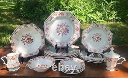 Nikko Bittersweet Set of Dinnerware 15pc Red Floral Octagonal Japan