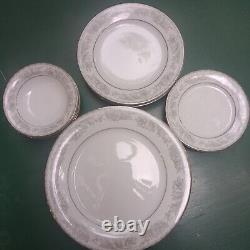 Noritake, BELMONT 5609 Dinnerware 4 Dinner, 4 Bread, 4 Salad, 4 Berry Bowls 16P